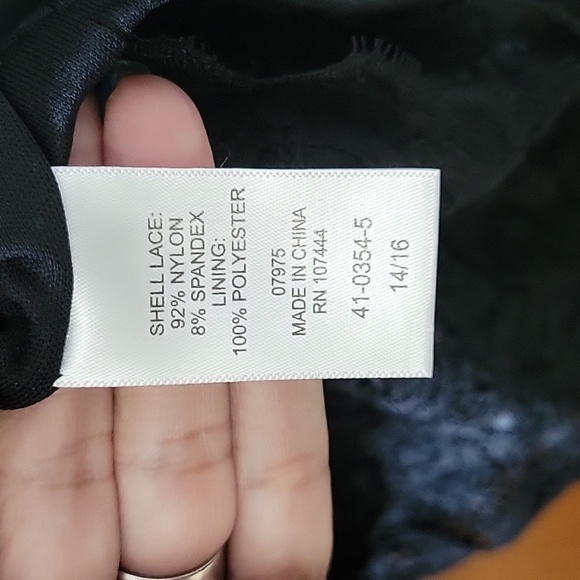 Jessica London Lace Short Sleeve Tops Size 14/16 Like NEW - Picture 10 of 12